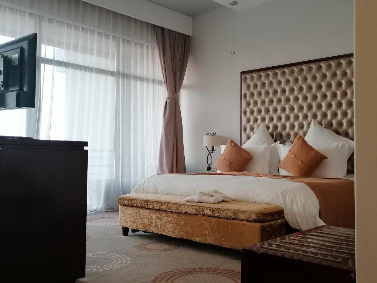 Flamingo Villas Boutique Hotel Волфіш-Бей Екстер'єр фото